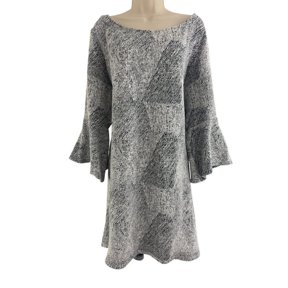 Sharangano Black & White Textured Knit Shift Dress Bell Sleeves Size 24W 3X Plus